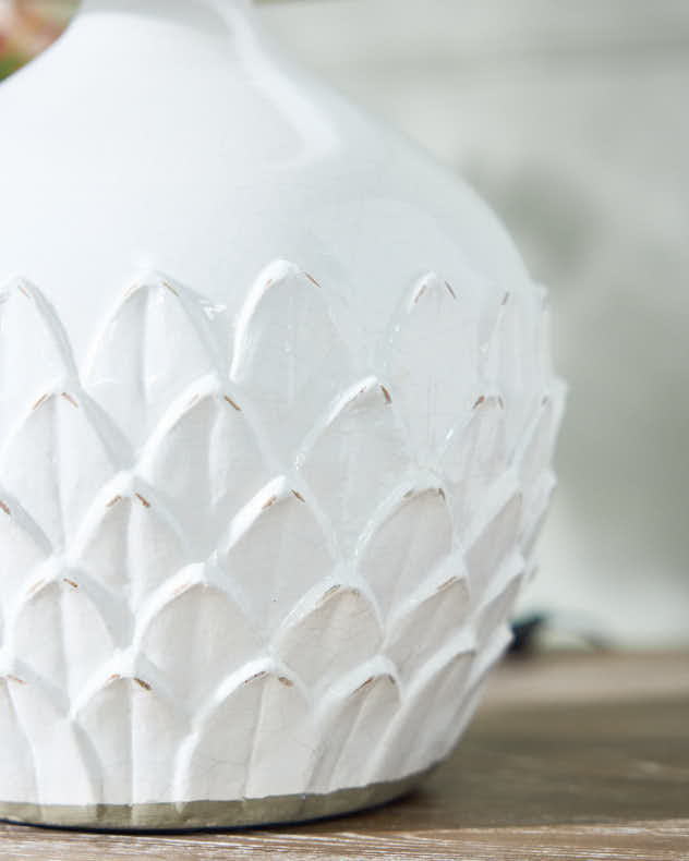 White Petal Table Lamp