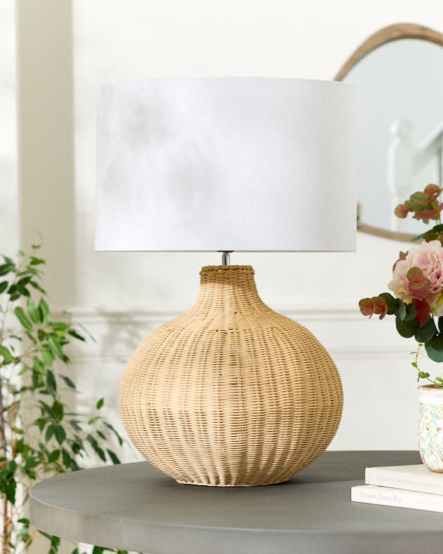 Natural Rattan Lamp - Curved Rattan Table Lamp