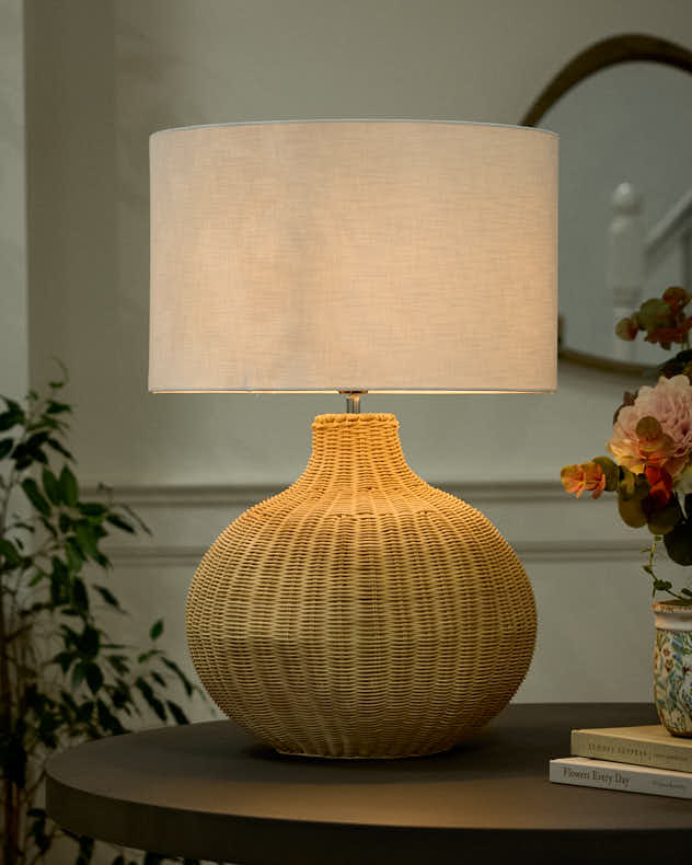 Lamp - Curved Rattan Table Lamp