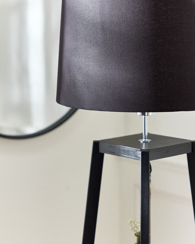 Wooden Plant Stand Lamp