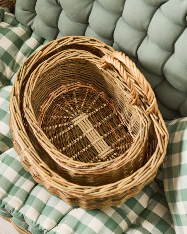 Set of 2 Wicker Wall Baskets