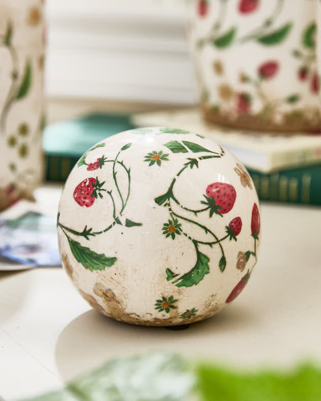 Vases Large Scalloped Vase - Strawberry Print Vase Collection