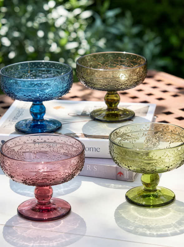 Fontaine Set of 4 Footed Bowls