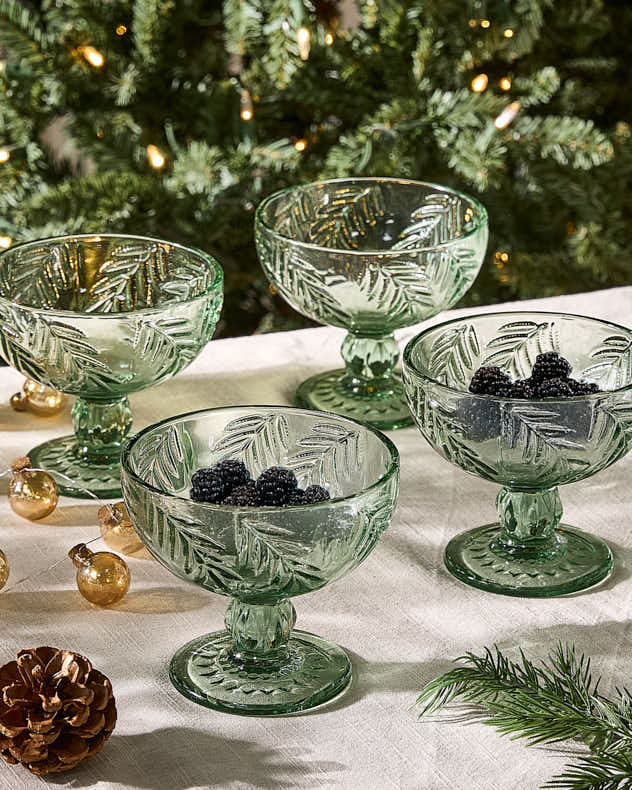 Laurier Leaf Set of Footed Bowls