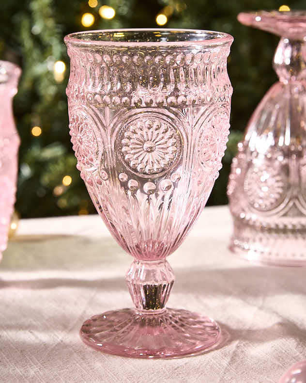 Armas Rose Wine Goblet