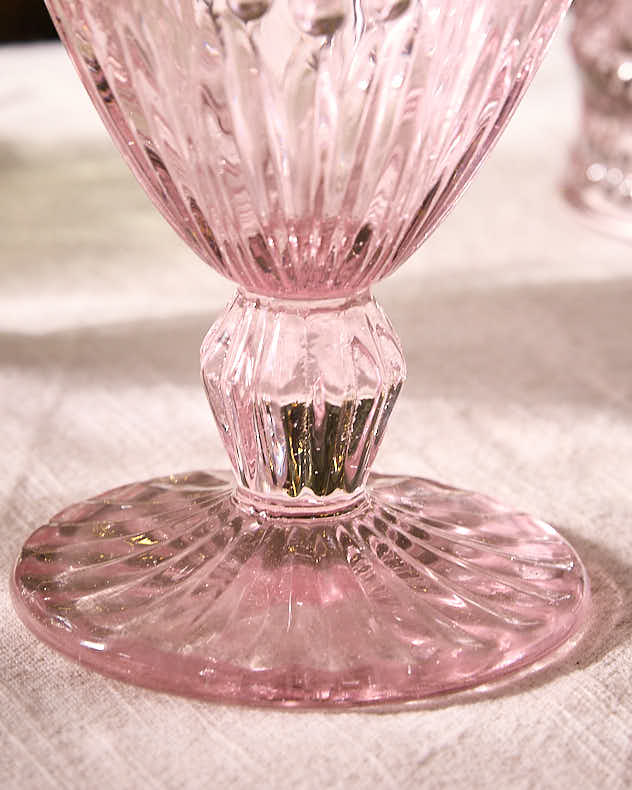 Armas Rose Wine Goblet