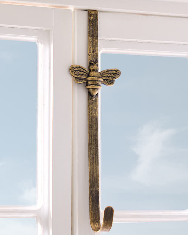 Wreath Hangers - Bee Wreath Hanger