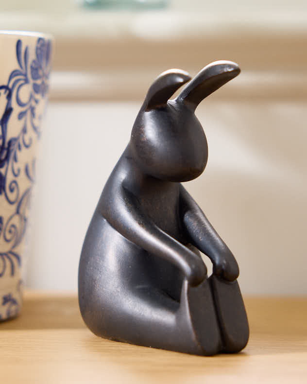 Décoration de Pâques printanière en forme de lapin de yoga