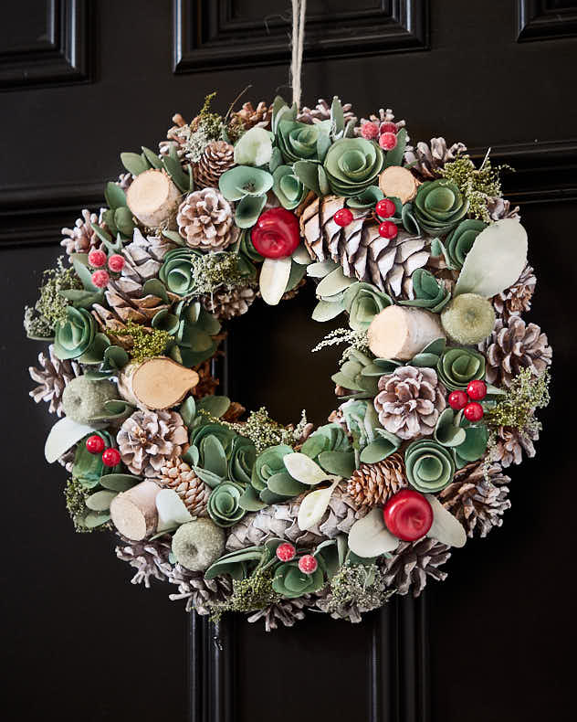 Winter Forest Treasures Wreath 38cm