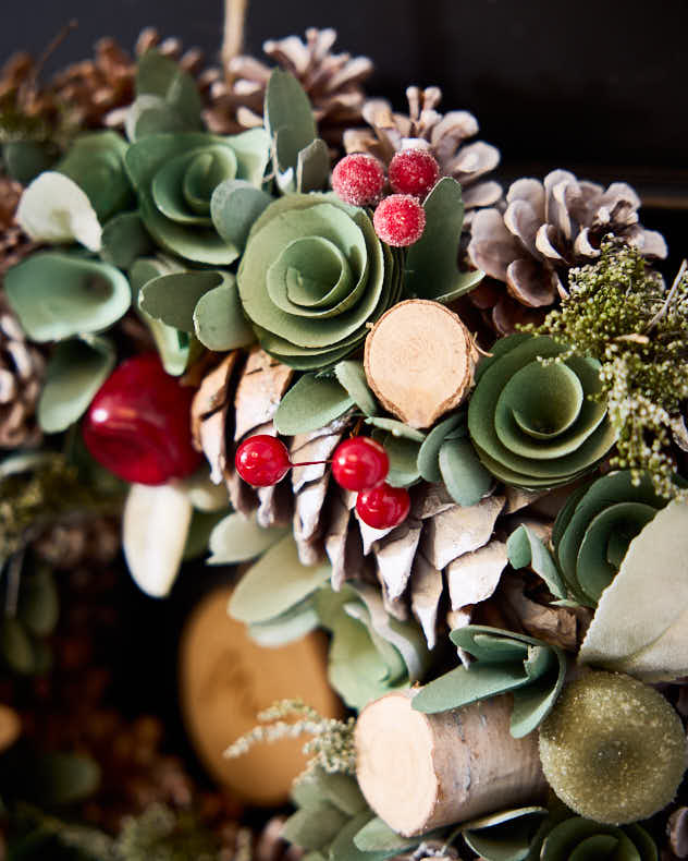 Winter Forest Treasures Wreath 38cm