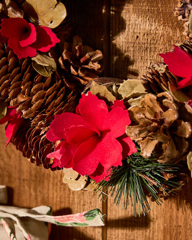 Woodland Rose Wreath 32cm