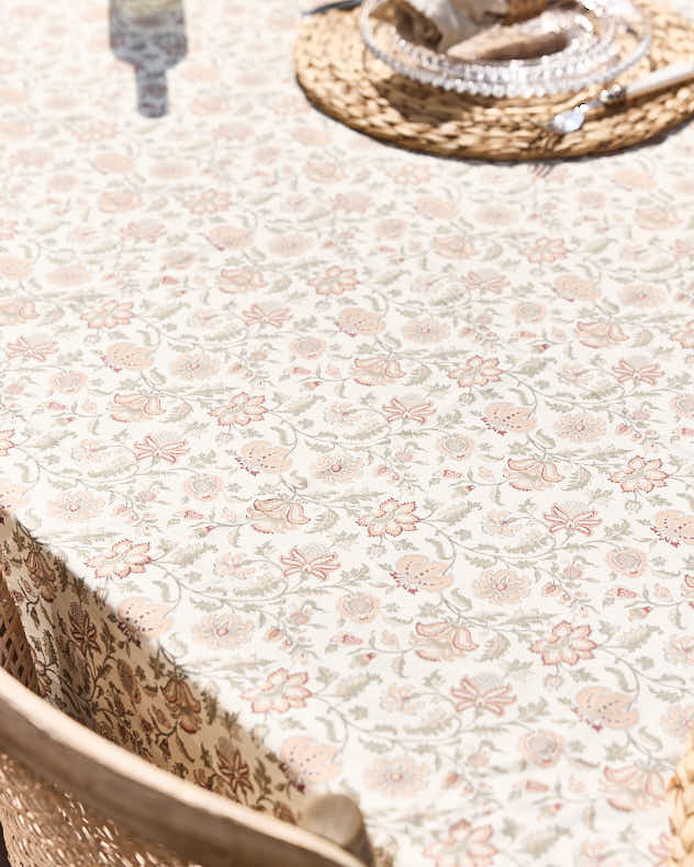 Green &amp; Red &amp; White 100% Cotton Table Cloth - Large Botanical Tablecloth