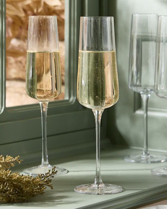 Set of 4 Ribbed Vintage Champagne flutes