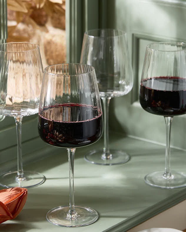 Set of 4 Ribbed Vintage Red Wine Glasses