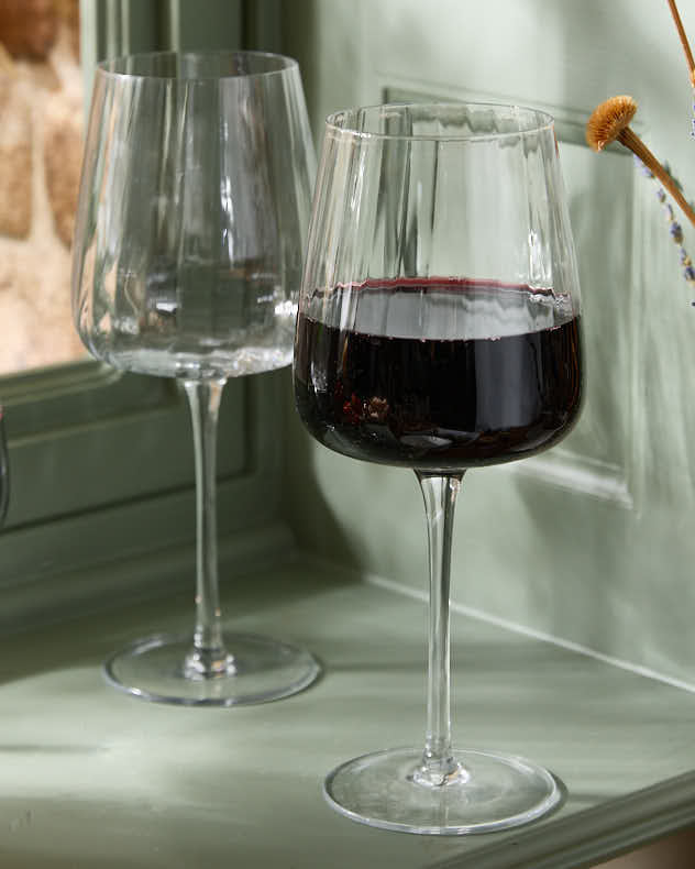 Set of 4 Ribbed Vintage Red Wine Glasses