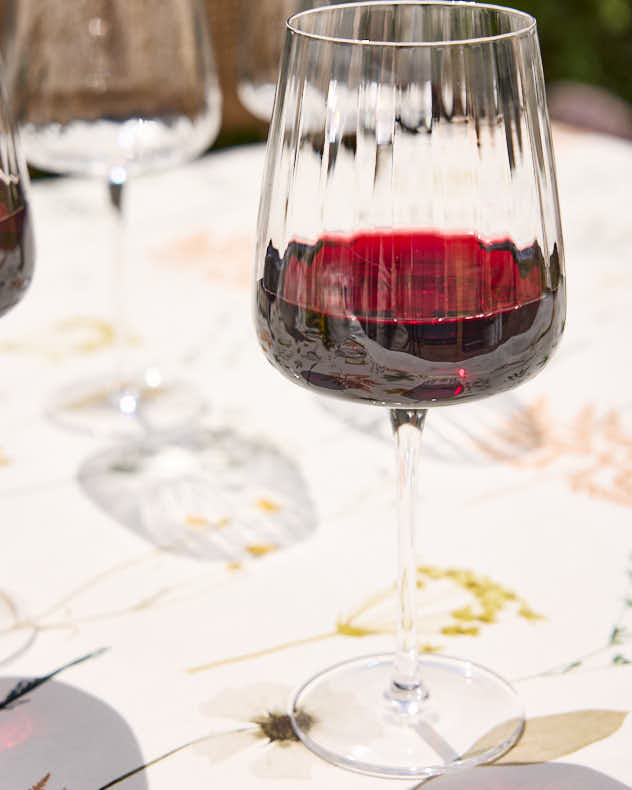 Set of 4 Ribbed Vintage Red Wine Glasses
