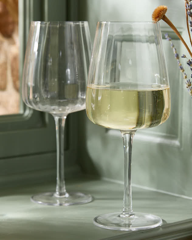 Set of 4 Ribbed Vintage Wine Glasses
