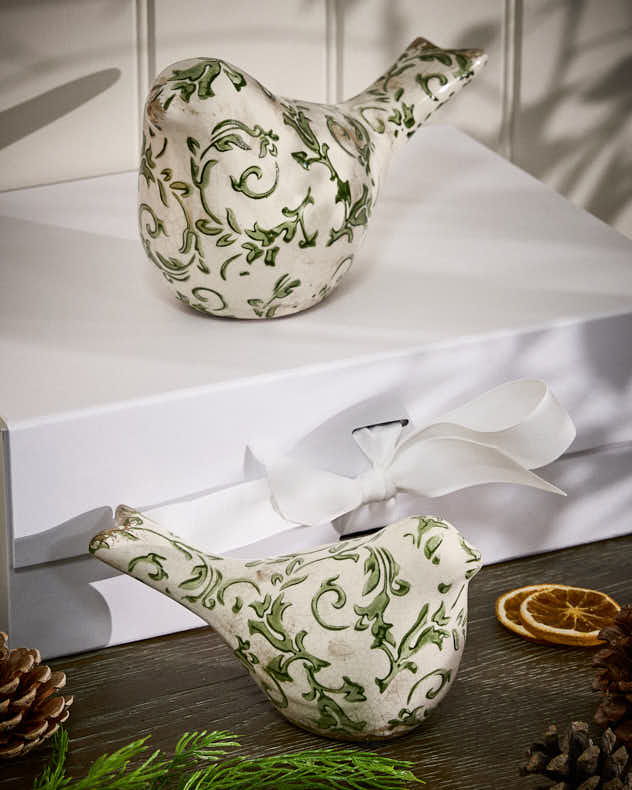 Set mit 2 Irina Green botanischen Vogelornamenten