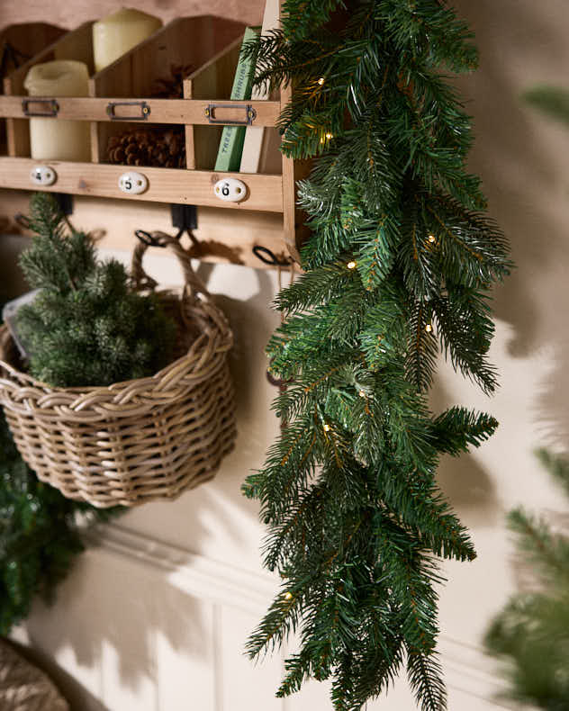 Melrose Pre-Lit Garland - 6ft