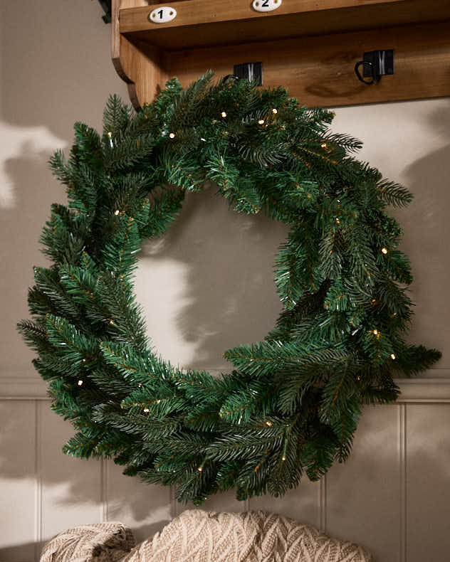 Wreaths - Melrose Pre-Lit Wreath - 60cm