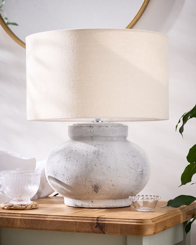 Round Vintage Ceramic Table Lamp