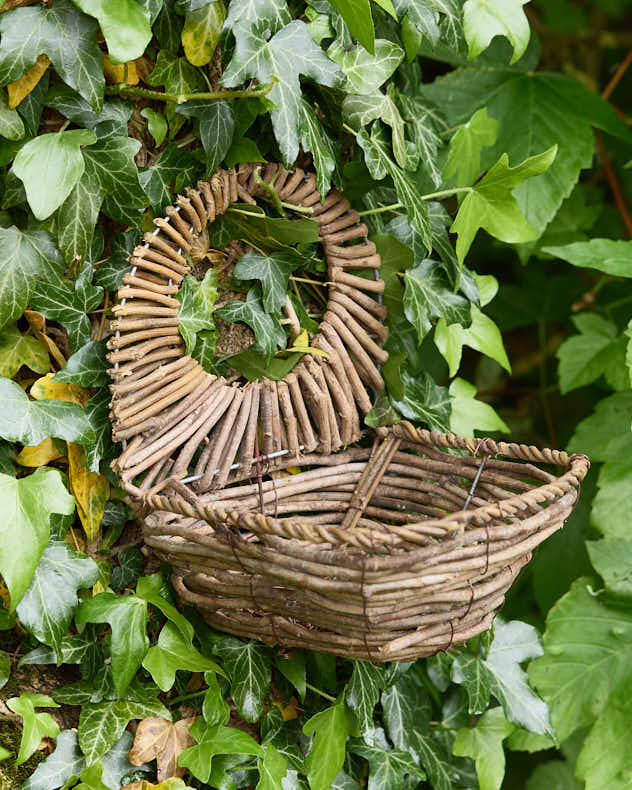 Natural &amp; Brown Wicker Bird Feeders - Natural Wicker Bird Nester