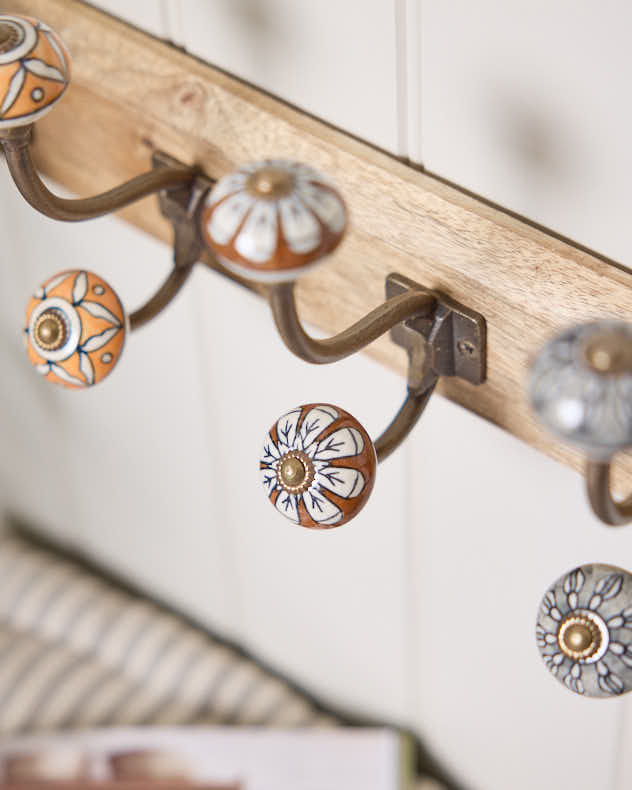 4 Decorative Floral Wall Hooks Set