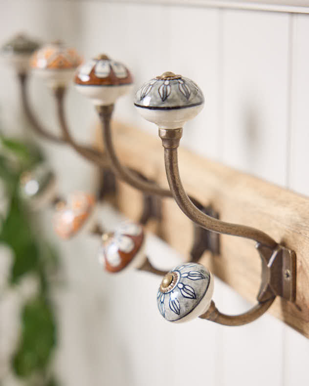 4 Decorative Floral Wall Hooks Set