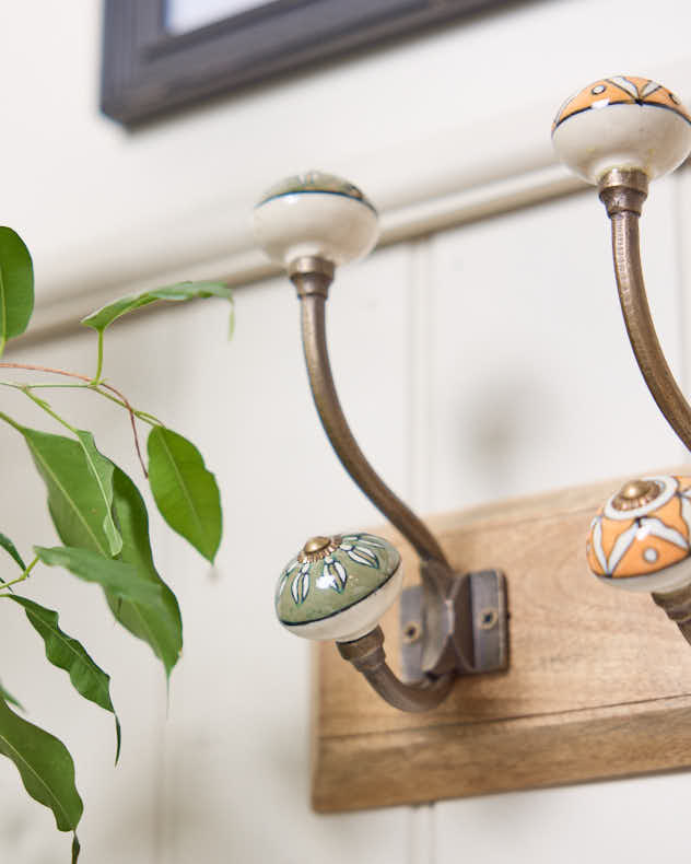4 Decorative Floral Wall Hooks Set