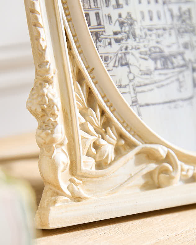 Classical Rose Photo Frame