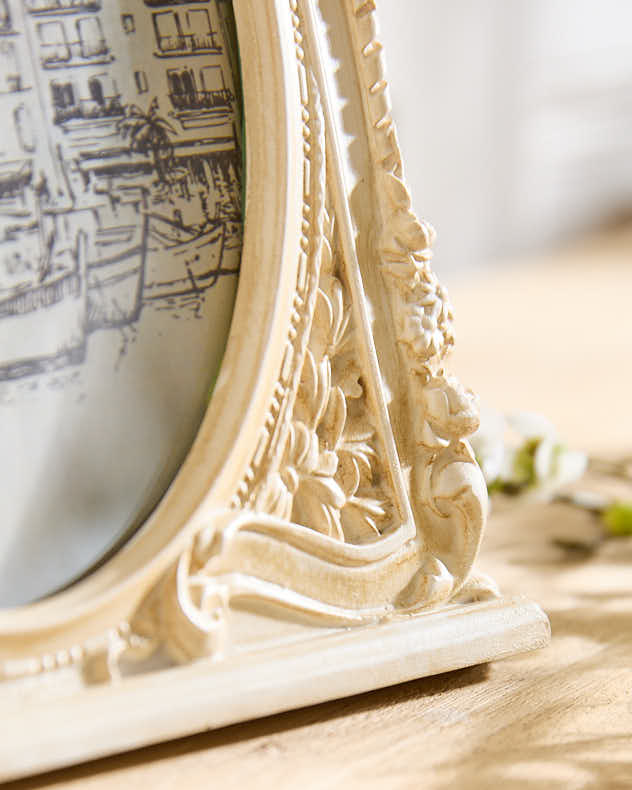 Classical Rose Photo Frame
