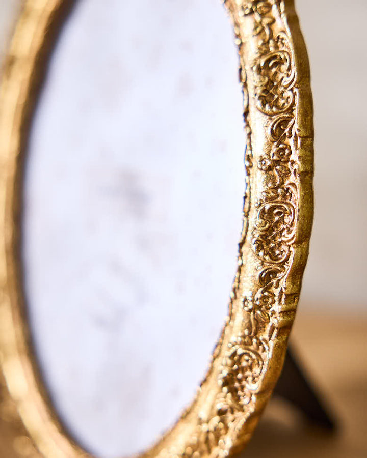 Vintage Oval Picture Frame
