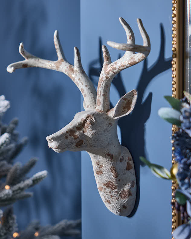 Distressed Golden Stag Head