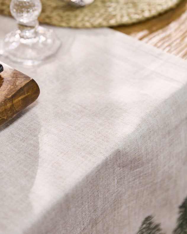Northern Pinewood Table Runner