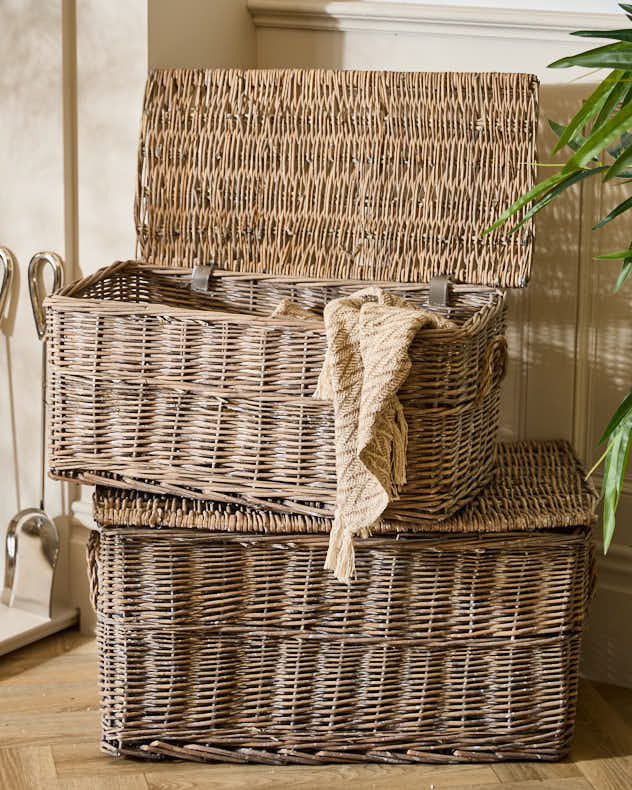 Set of 2 Whitewashed Willow Baskets