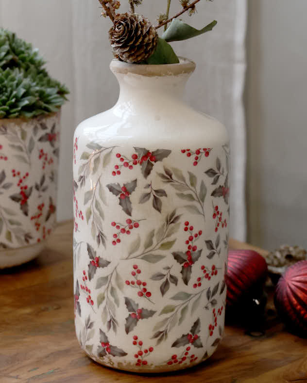 Holly and Mistletoe Ceramics Collection