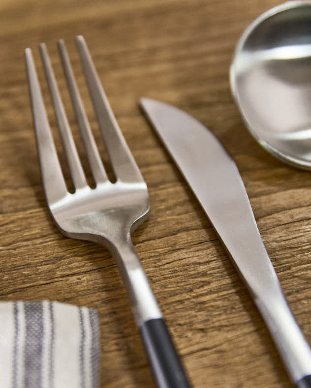 Contemporary 16pc Cutlery Set