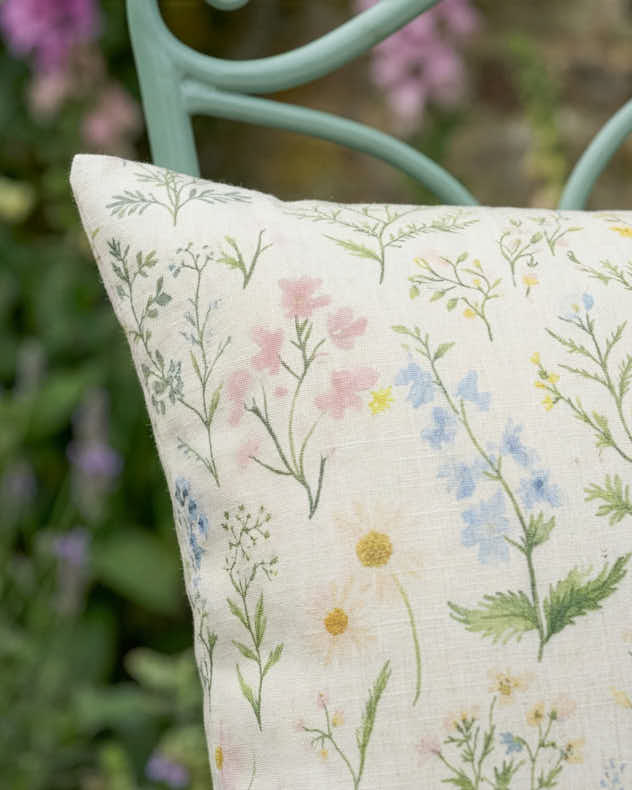 Cushions - Floral Daisy Outdoor Square Cushion