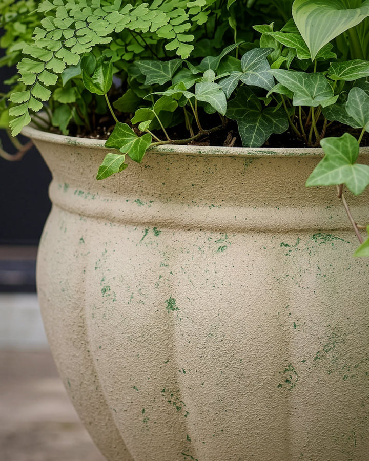 Round Stone Finish Urn Planter