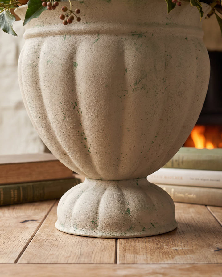 Round Stone Finish Urn Planter