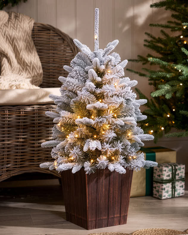 Winterlight Frosted Artificial Front Door Tree 3ft