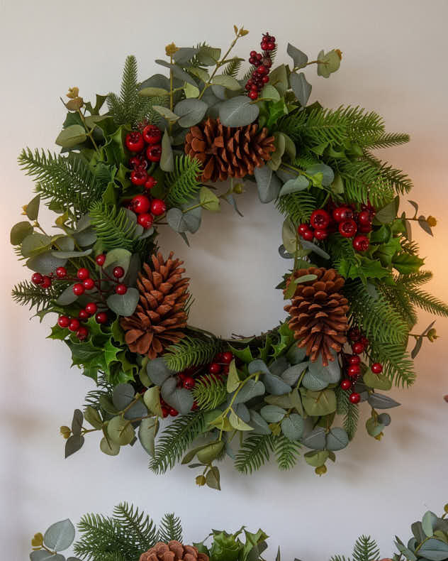 Fournier Wreath 22"