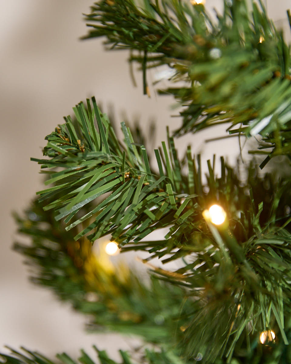 Pre-Lit Fir Christmas Tree in Urn Pot 4ft