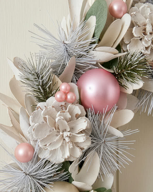 Seasonal Sparkle Wreath 39cm