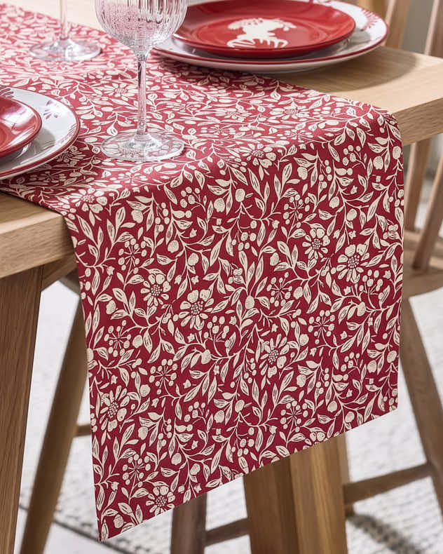 Merlot Bramble Table Runner
