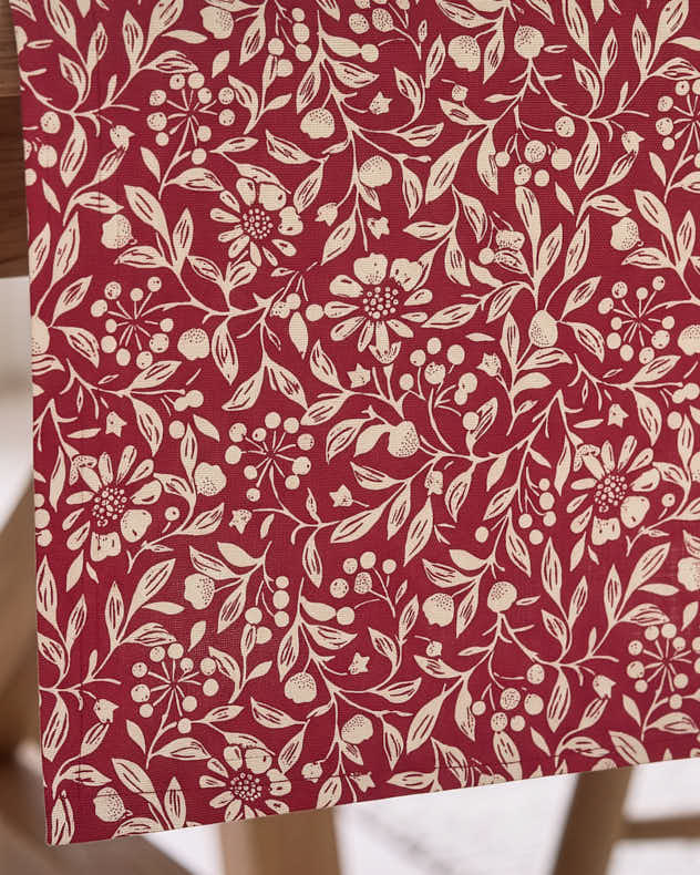 Merlot Bramble Table Runner