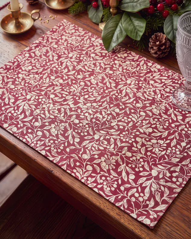 Set of 4 Merlot Bramble Placemats