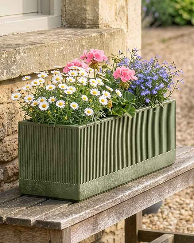 Mela Green Fibreclay Planter Collection