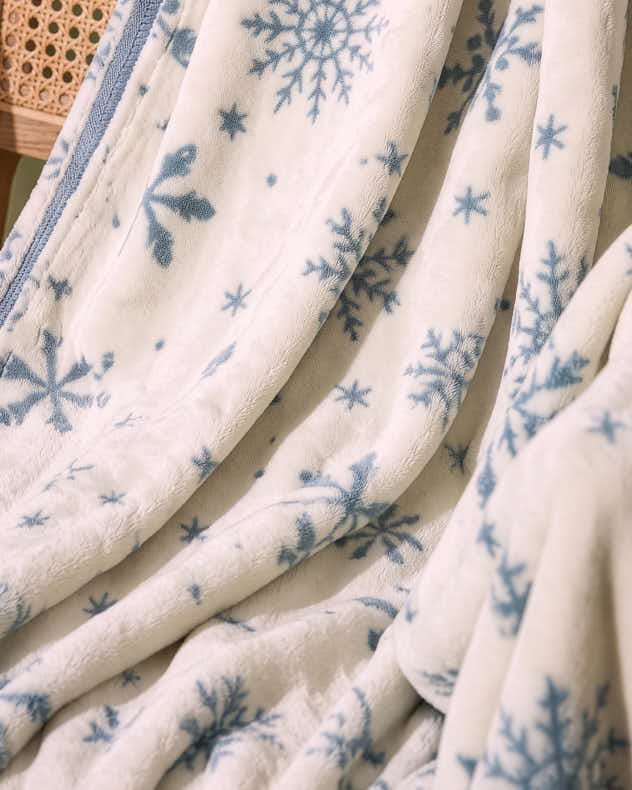 Snowflake Sprinkle Print Throw