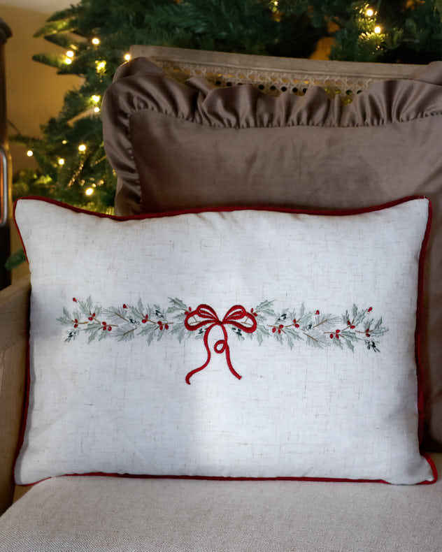 Winter Berry Bow Cushion